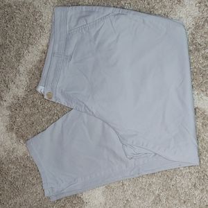 Liz Claiborne Classic Capri 16